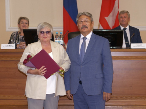 Коллектив Волгоградского медицинского колледжа поздравляет коллег с заслуженными наградами!