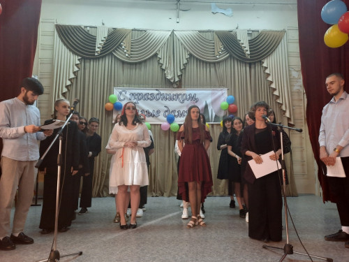 Конкурс "А ну-ка, девушки!"